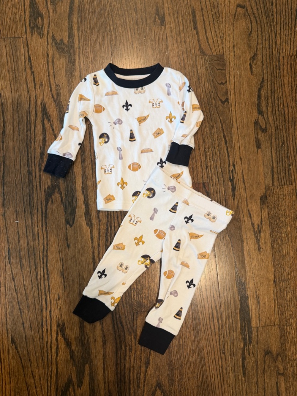 Nola Tawk Saints pj set